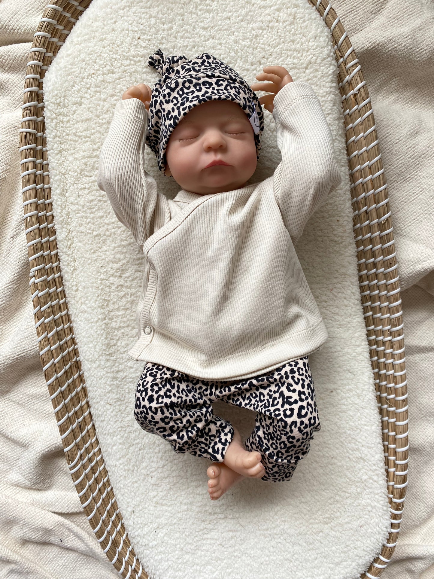 Newborn setje | Nellie knoopmutsje + babylegging
