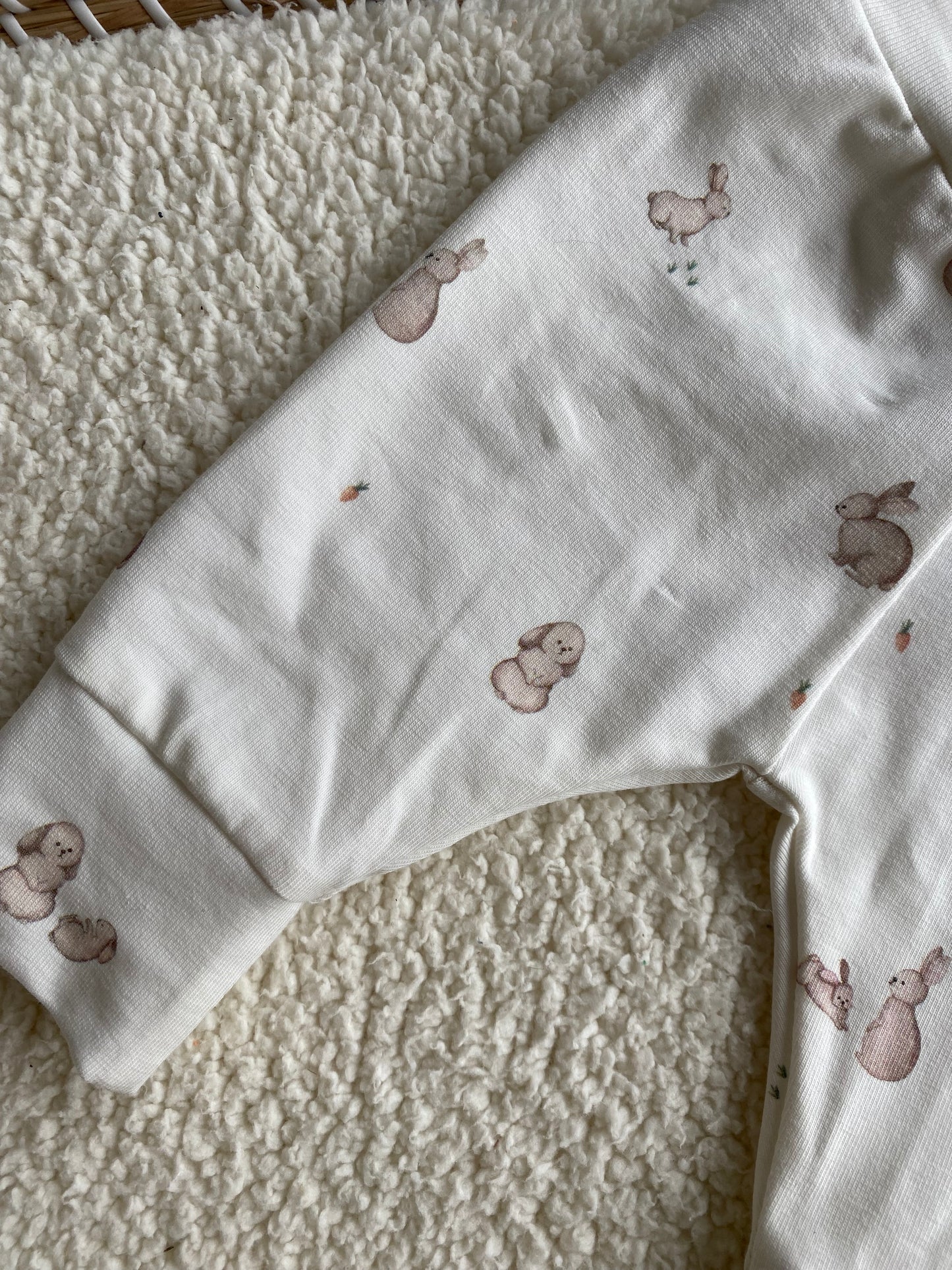 Newborn broekje Noah konijntjes beige/zand