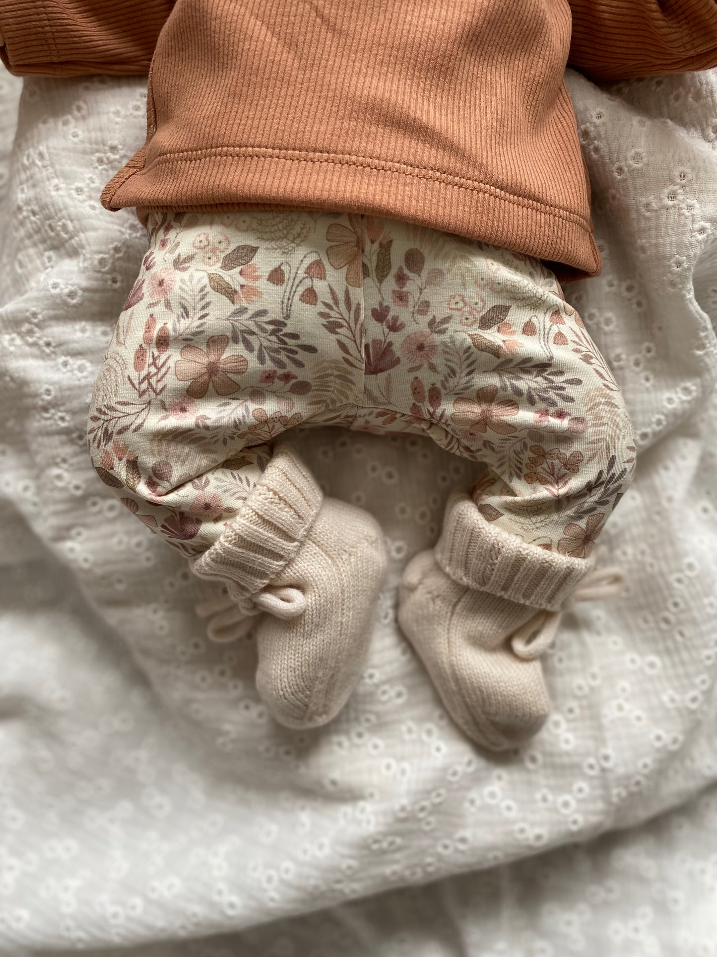 Newborn broekje | Lina bloemen