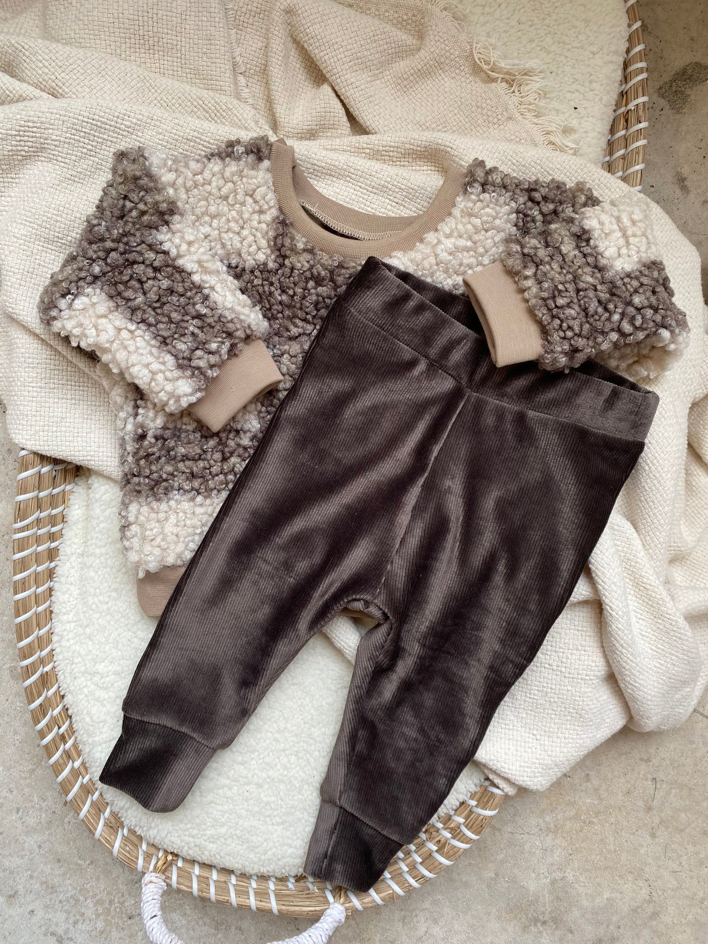 SALE Velvet rib legging donker grijs/bruin jongens