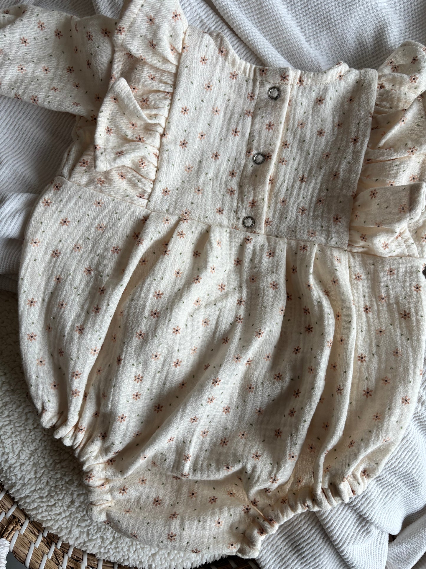 Playsuit/Romper met ruffle bloemenprint Jinthe hydrofiel