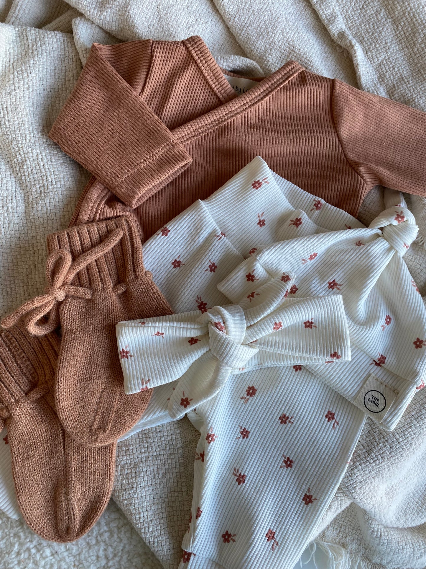 Newborn broekje | Olivia bloemen