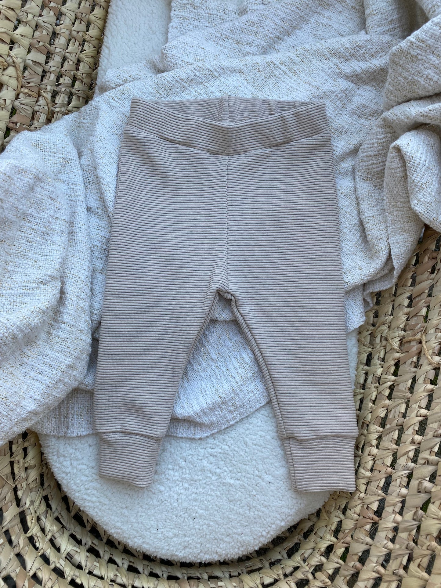 Kinderlegging Sam ribstof zand