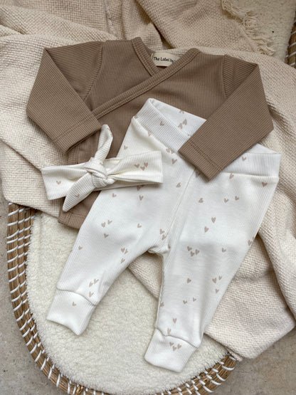 Babybroekje | Lia hartjes beige