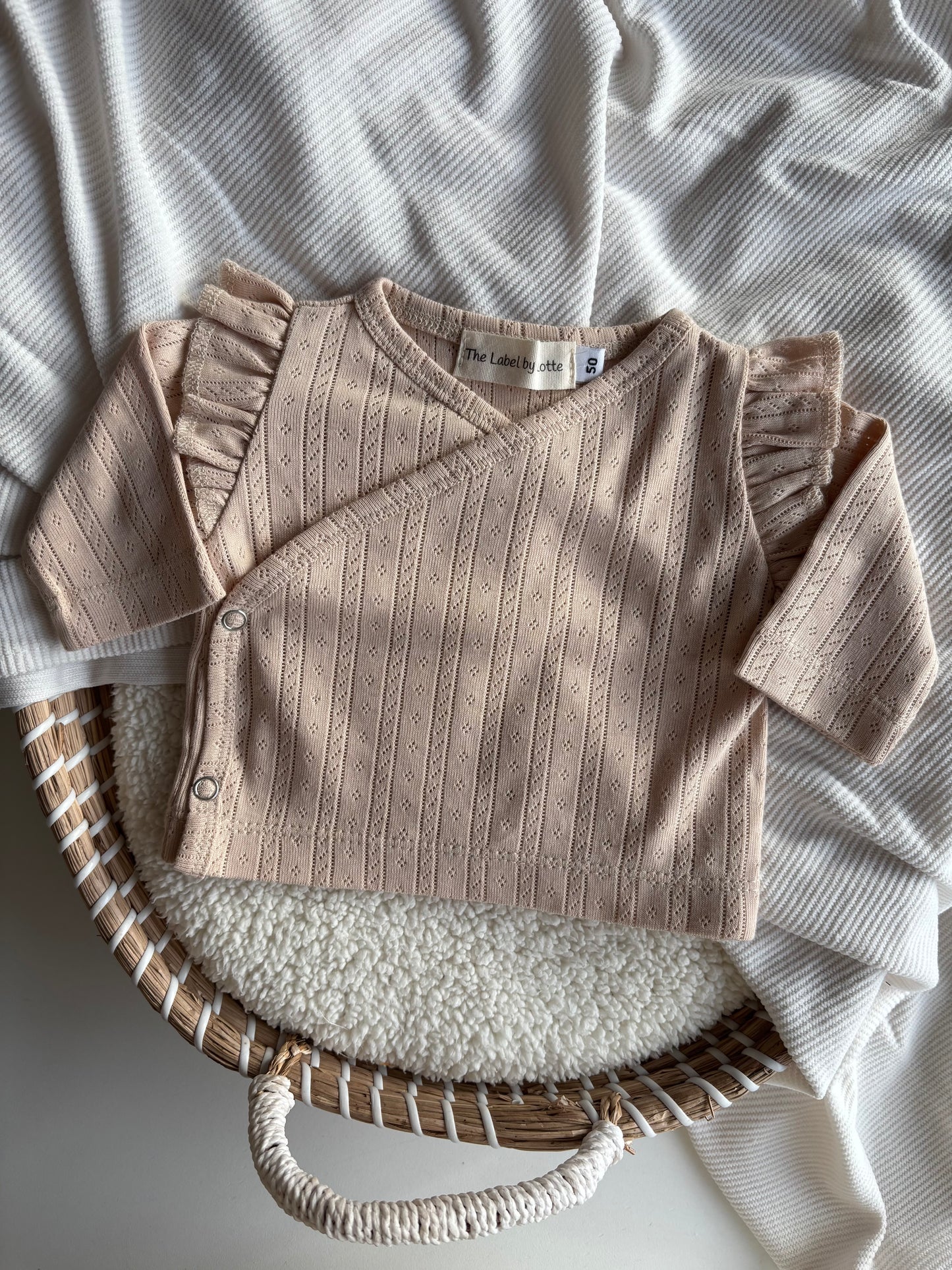 Meisjes overslagshirtje pointelle stof beige