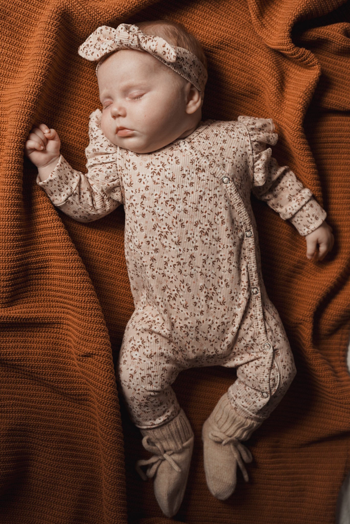 Meisjes boxpakje Lou bloemenprint zachtroze ribstof