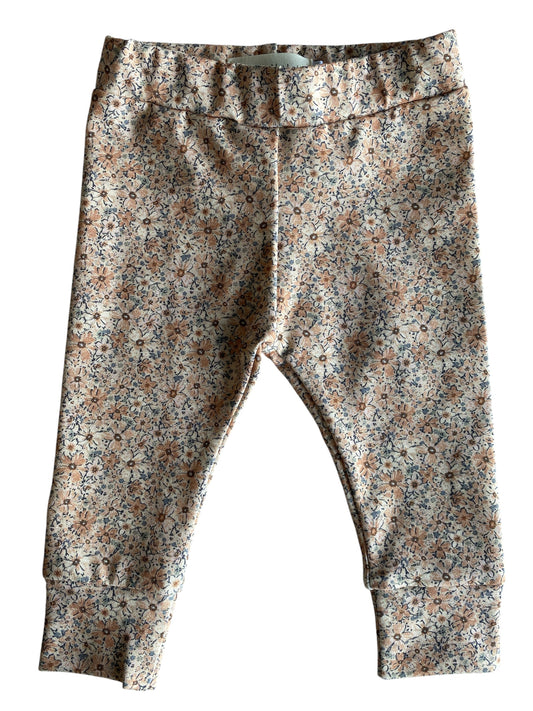 Meisjes babybroekje bloemenprint bruin/zand