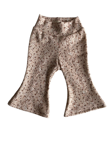 Meisjes flared broekje Lou bloemenprint zachtroze