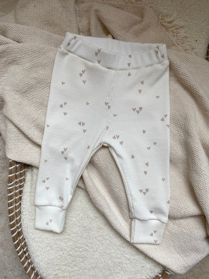 Babybroekje | Lia hartjes beige