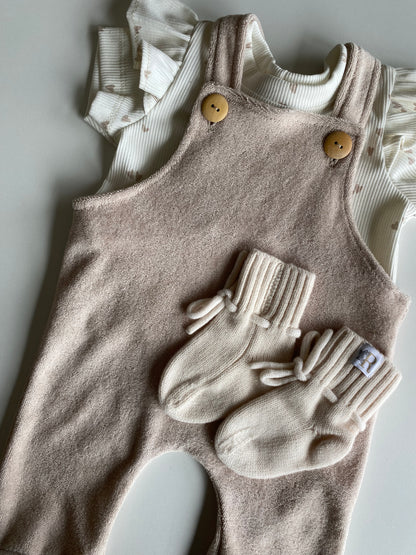 Meisjes T-shirt ruffle Lia hartjesprint zand – The Label by Lotte