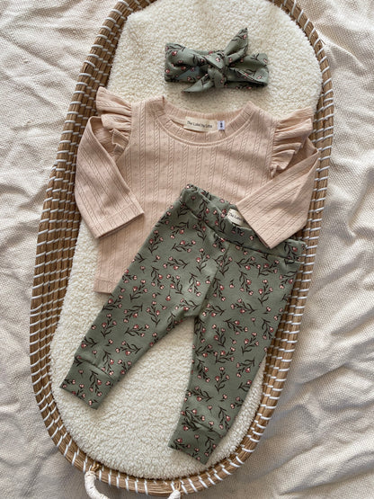Meisjes babybroekje takjes met bloemen groen