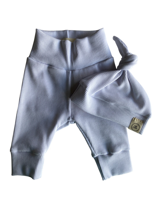 Uniseks newborn setje ribstof wit – broekje & knoopmutsje