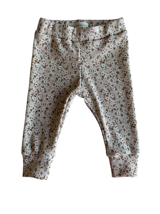 Meisjes babybroekje Lou bloemenprint zachtroze