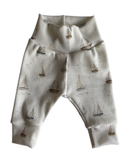 Jongens newborn broekje zeilbootjesprint offwhite