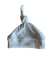 Knoopmutsje Lia hartjes beige