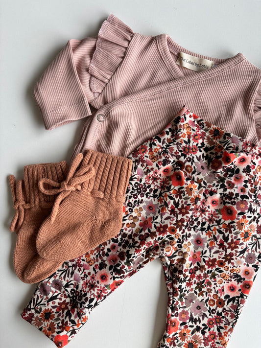Meisjes newborn broekje Lovi bloemprint rood roze