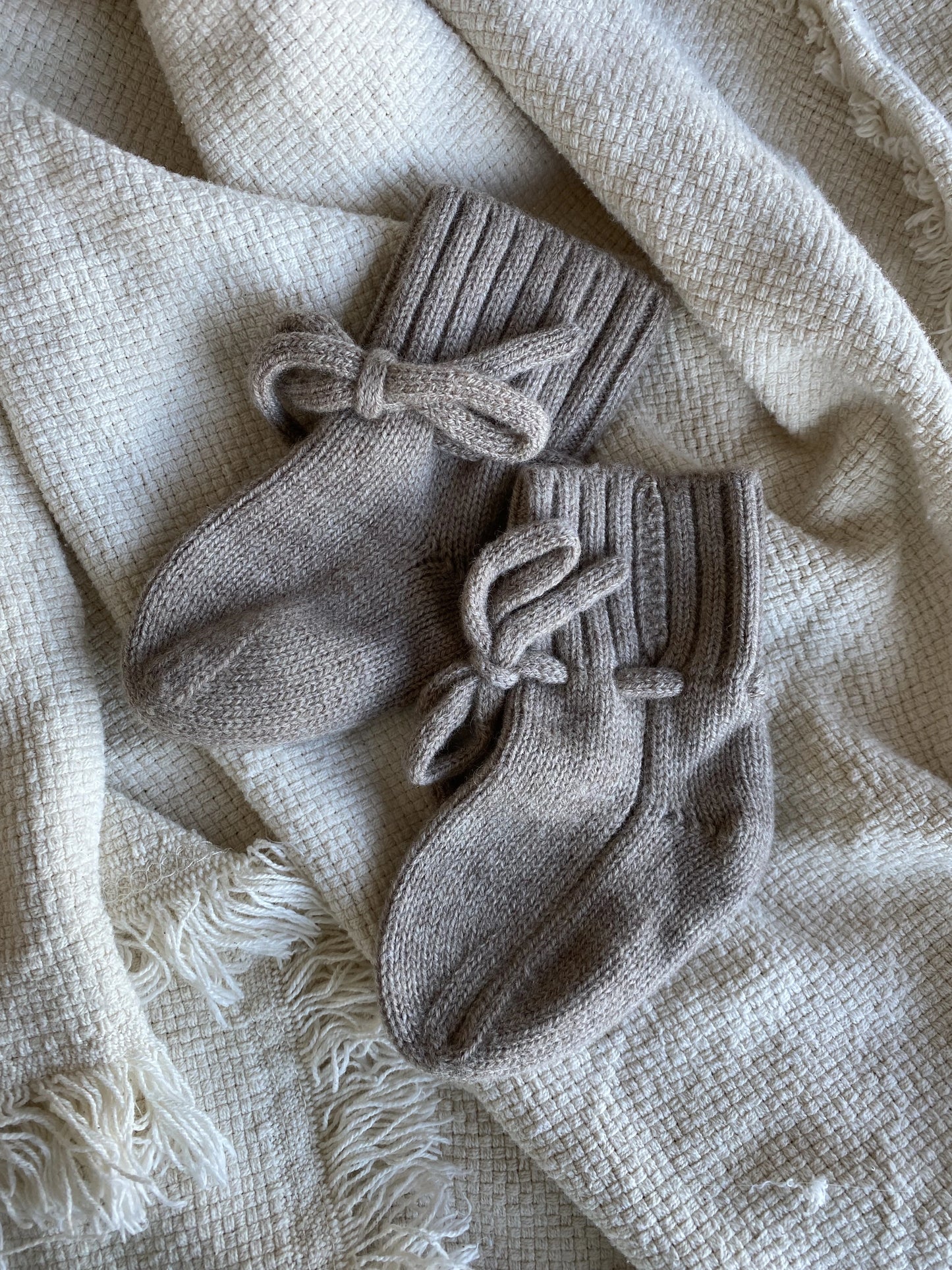 Merinowollen baby slofjes naturel