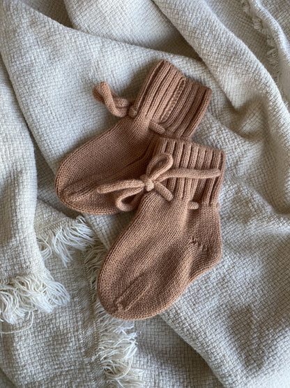 Merinowollen baby slofjes perzik