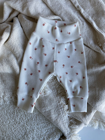Newborn broekje | Olivia bloemen