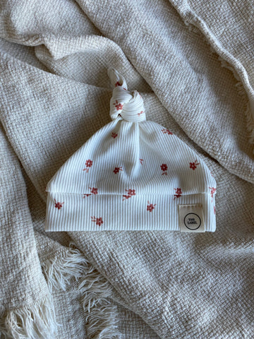 Knoopmutsje | Olivia bloemen