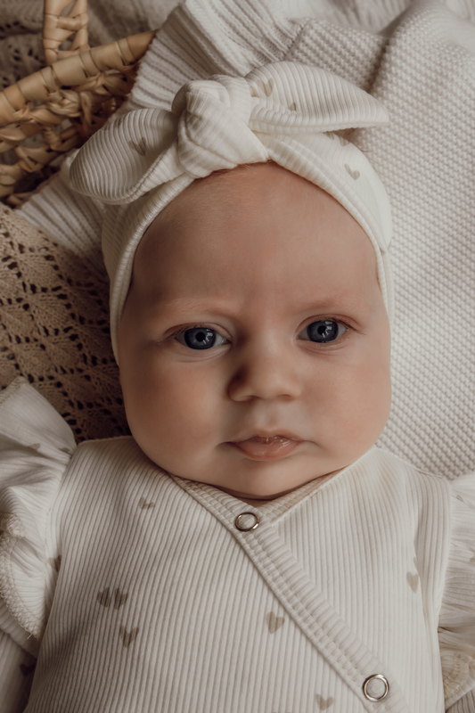 Haarbandje Lia hartjes beige