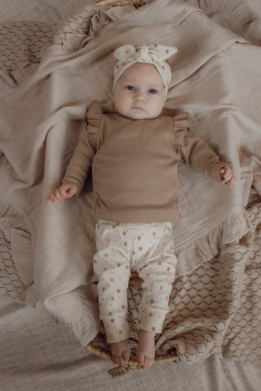 Newborn broekje Jinthe bloementjesprint beige/roest