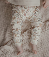 Newborn broekje Lina bloemen