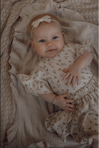 Shirtje met ruffles Mae