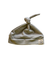 Knoopmutsje | streepje lichtgroen